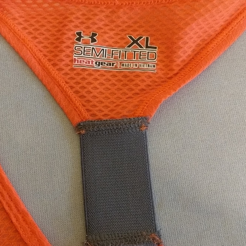 Under Armour Workout Tank - Picture 4 of 4